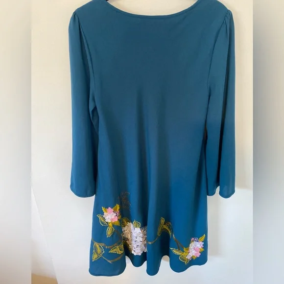 Varun Bahl Anthropologie Enbroidered Long Sleeve 3D Hydrangea Details - Picture 7 of 8